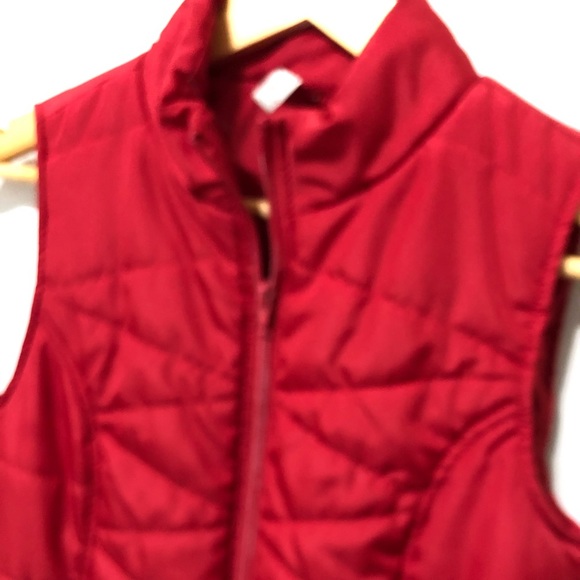 Red Camel Vest - Picture 3 of 4